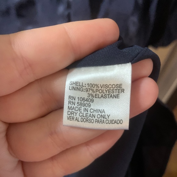 Cremieux Navy Selina Striped Tulip Sleeve Satin Dress size Large - Picture 8 of 11